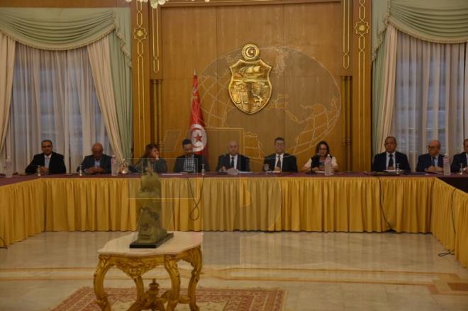 Cache 660x660 analog medium 15281614 910374 11062022