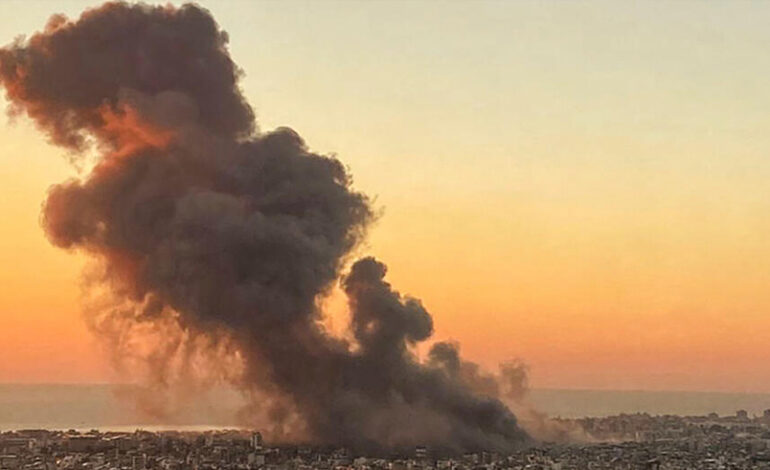 LIBAN: Une frappe sioniste touche les abords de la citadelle millénaire de Baalbeck