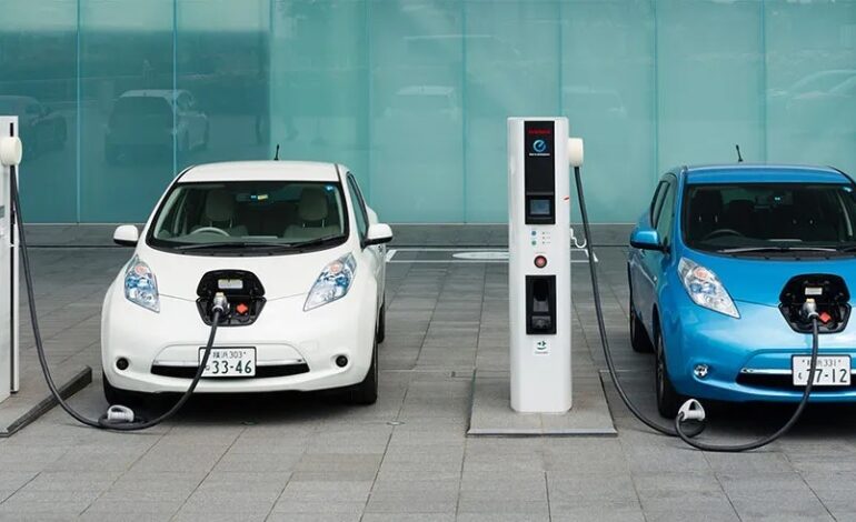 20 % des Tunisiens prêts à adopter un véhicule électrique à court terme, selon un sondage Emrhod Consulting