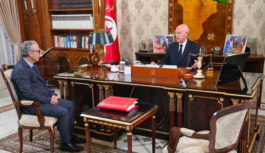 Kais saied ministere des affaires sociales