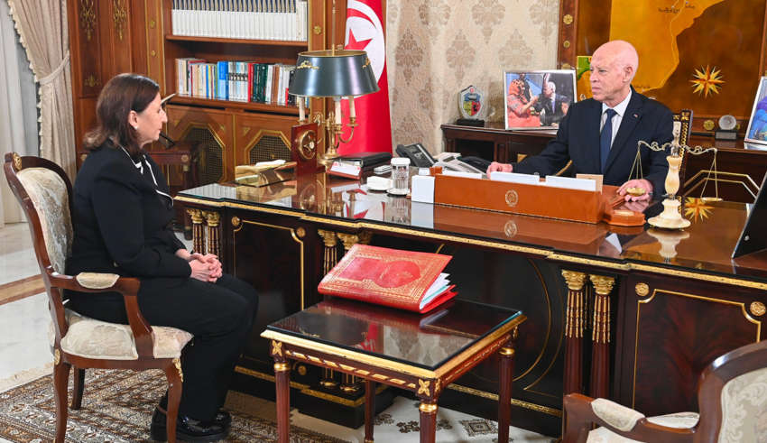 Kais saied presidence du gouvernement